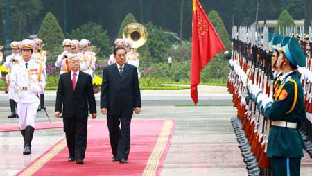 Fructíferas relaciones de cooperación integral entre Vietnam y Laos