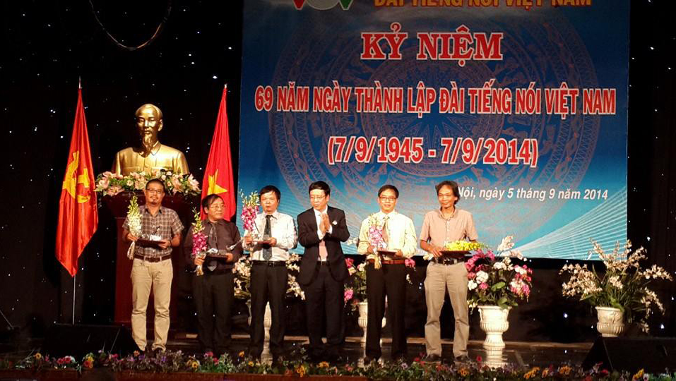 Tres estilos periodísticos y la multimedia