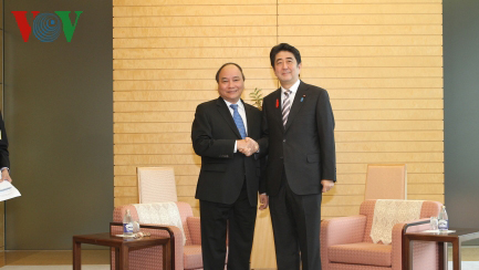 Aprecia Premier japonés papel de Vietnam en su politica  exterior