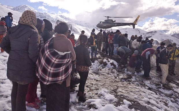 Un vietnamita muere en tormenta de nieve del Himalaya
