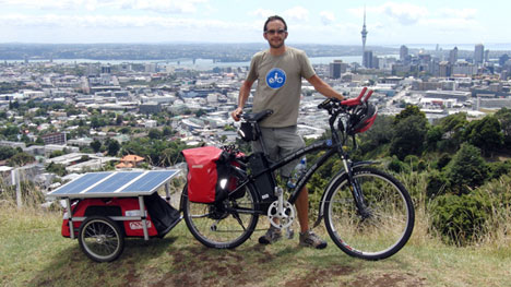 Guim Valls Teruel - un marido español de Vietnam interesado en recorrer el mundo en bicicleta