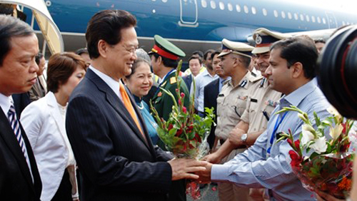 Vietnam e India acuerdan reforzar asociación estratégica por prosperidad común