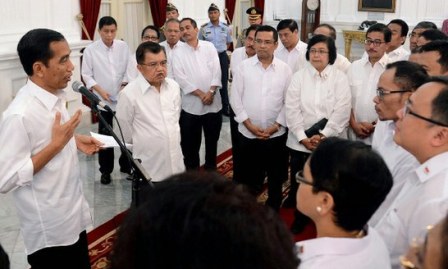 El presidente de Indonesia hace público com ponentes del nuevo gobierno