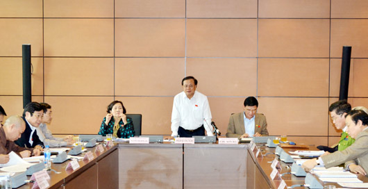 Prosiguen debates en sesiones del parlamento de Vietnam