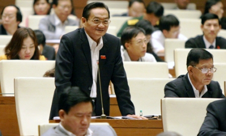 Parlamento revisa borrador de Ley de gestión y uso del presupuesto estatal