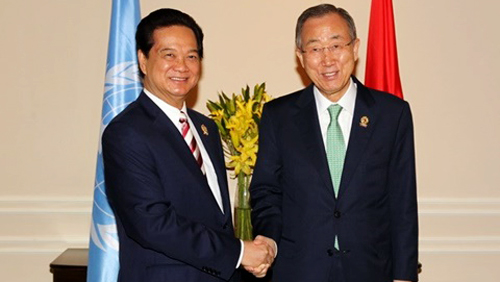 Primer ministro Nguyen Tan Dung participa en Cumbre de ASEAN 25 en Myanmar