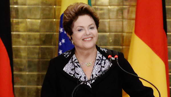 Dimiten ministros brasileños por reestructuración de Gabinete