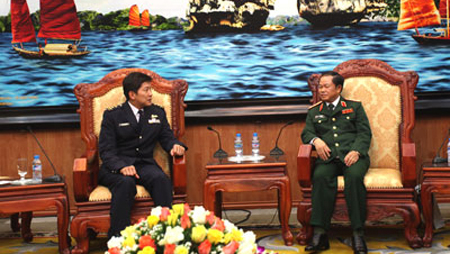 Intensifican colaboración militar Vietnam – Singapur