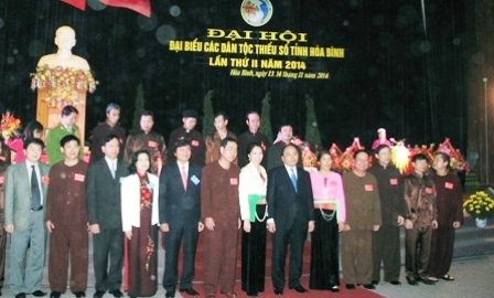 Celebran II Congreso de las minorías étnicas de la provincia Hoa Binh