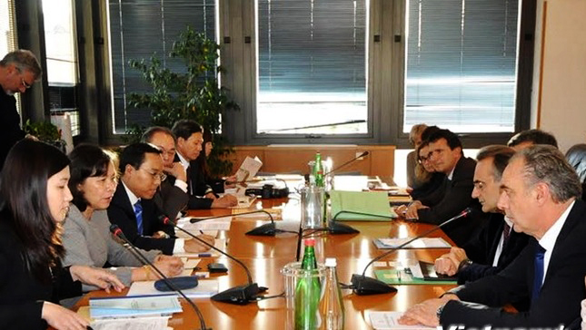 Vietnam e Italia intercambian experiencias de renovación jurídica