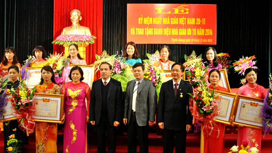 Actividades conmemorativas por el Día Nacional del Maestro en Vietnam