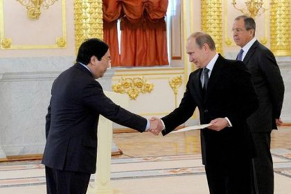 Rusia siempre será socio confiable de Vietnam, afirma Putin