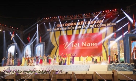 Vietnam fortalece activamente su posición en la ASEAN