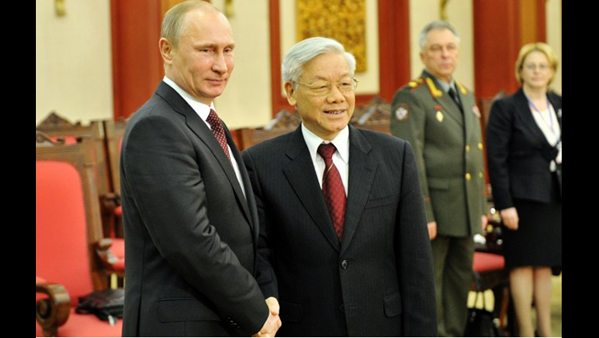 Secretario del Partido Comunista de Vietnam conversa con presidente y primer ministro rusos