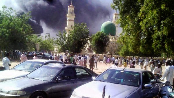 Ataques suicidas en Nigeria dejan 120 muertos