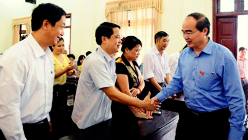 Presidente del Frente de la Patria y legisladores contactan con electorado