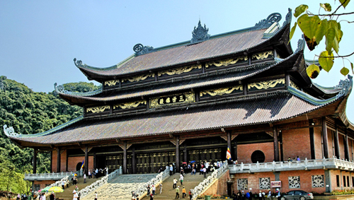 Conjunto de pagodas Bai Dinh-sitio de turismo espiritual de Ninh Binh