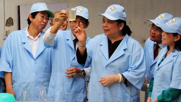 Vicepresidenta del Parlamento visita provincia Bac Lieu