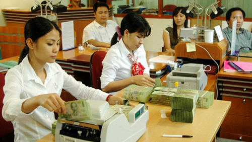 Banco Estatal de Vietnam traza objetivo de crecimiento de oferta monetaria y crédito para 2015