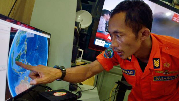 Vietnam dispuesto para búsqueda del avión desaparecido de Indonesia