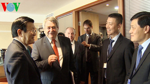 Elevan Vietnam y República Checa relaciones de cooperación a un nuevo nivel