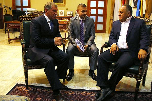 Estrechan Venezuela y Rusia cooperación petrolera