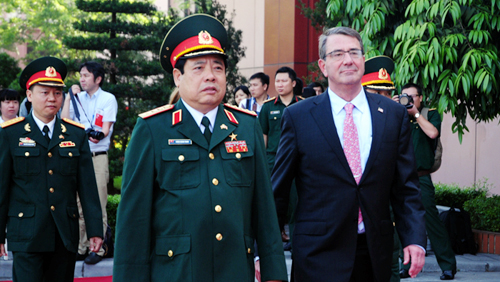 Fomentan Vietnam y Estados Unidos cooperación militar