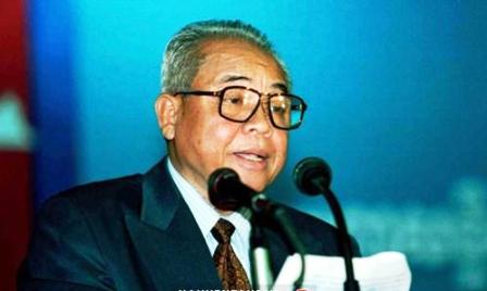 Líderes vietnamitas transmiten condolencia por la desaparición de Chea Sim