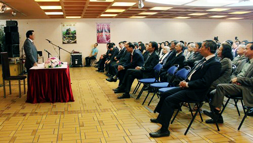 Dirigente partidista de Hanoi sostuvo encuentro con vietnamitas en Francia