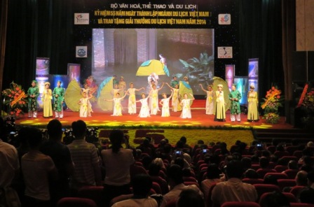 Conmemoran aniversario 55 de fundación del sector turístico de Vietnam