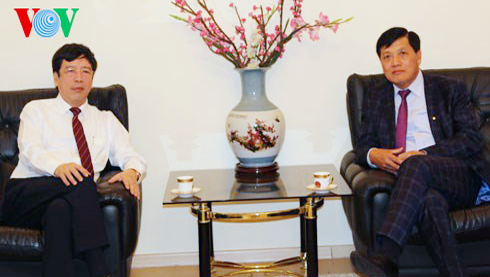 Visita director general de VOV embajada vietnamita en República Checa