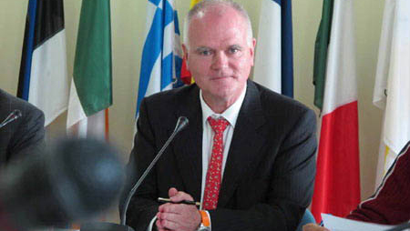 Condecorado saliente embajador de la Unión Europea en Vietnam