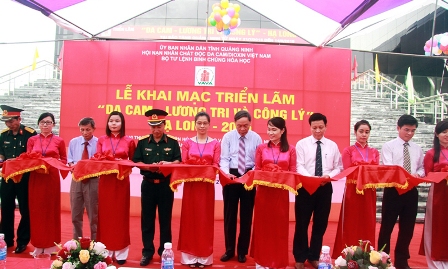 Inaugurada exposición “Agente Naranja, Conciencia y Justicia”