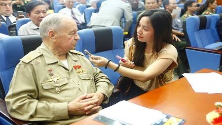 Conmemoran 35 años del viaje conjunto al cosmos Vietnam – Rusia