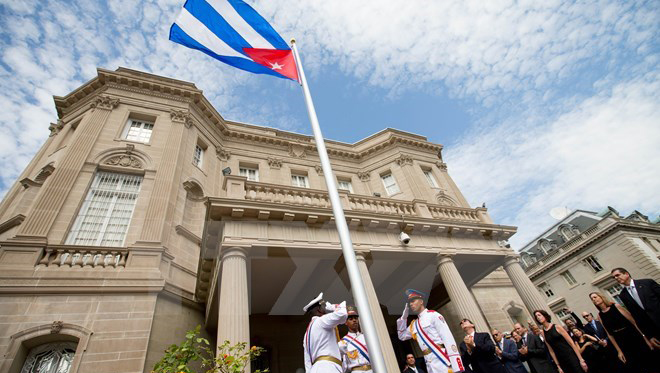 Autoridades y congresistas de Estados Unidos asistirán al izamiento de bandera en Embajada en Cuba
