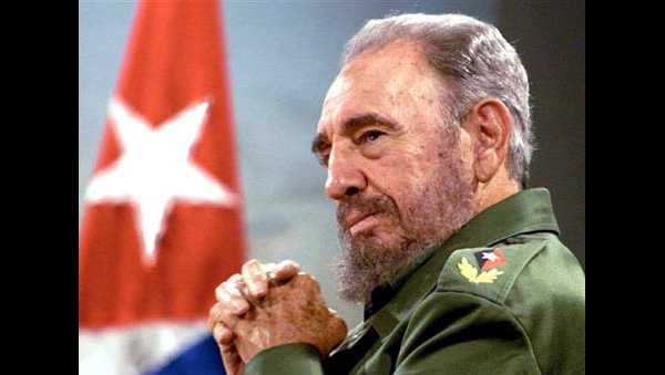 Pintor vietnamita regala su obra al líder revolucionario cubano