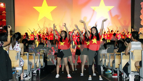 Concluye primera edición del Campamento Juvenil y Estudiantil de Vietnam en Europa