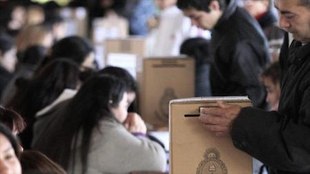 Candidatos a la presidencia de Argentina van para la segunda ronda electoral