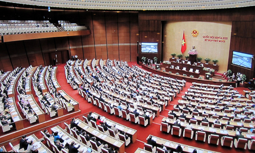 Parlamento vietnamita da conclusiones a debates sobre el desarrollo socioeconómico