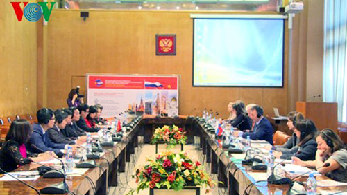 Vietnam y Rusia concretan cooperación en educación, ciencia y tecnología