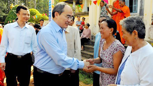 Presidente del Frente de la Patria en la Fiesta de la Gran Unidad Nacional de Tra Vinh