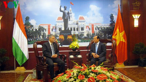 Ciudad Ho Chi Minh y Hungría estrechan cooperación