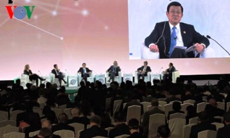 Presidente vietnamita pronuncia discurso en Cumbre Empresarial APEC