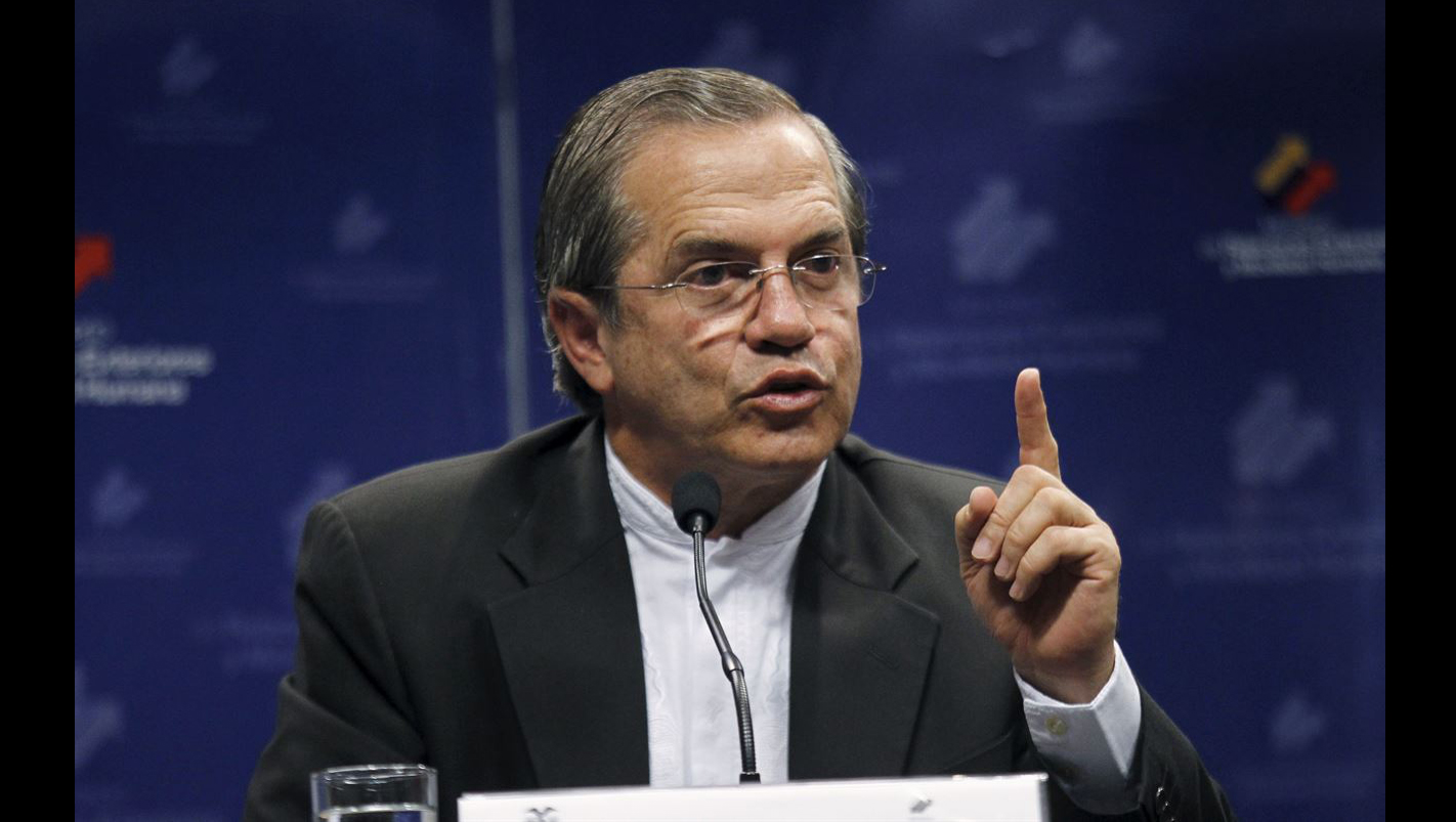 Ecuador reprocha a premier británico sus declaraciones sobre detención de Assange