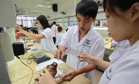 Convierten la industria farmacéutica en un sector clave de Vietnam