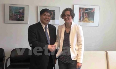 Vietnam y Alemania refuerzan cooperación entre sus localidades