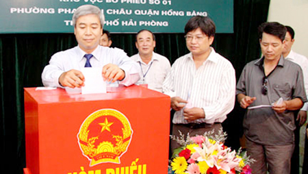 Frente de la Patria de Vietnam realiza estricta supervisión electoral