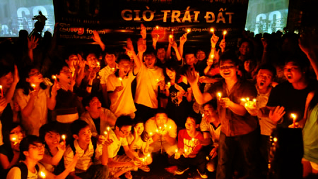 Actividades vibrantes en respuesta a La Hora del Planeta 2016 en Vietnam