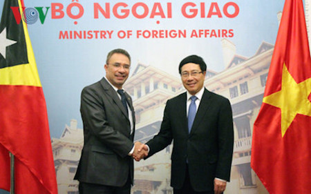 En Vietnam ministro de Asuntos exteriores y Cooperación de Timor Oriental