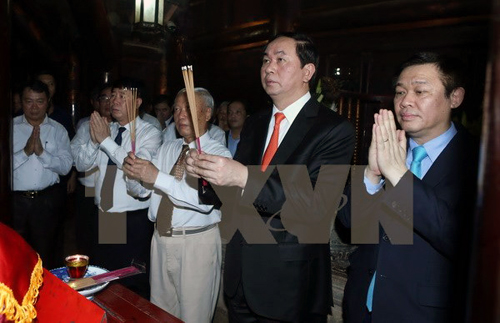 Presidente de Vietnam en Festival de Truong Yen 2016